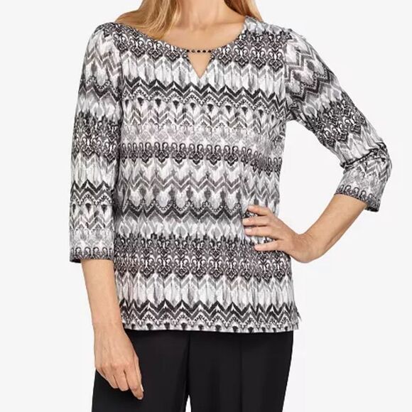 Alfred Dunner Missy Classics Ikat Zig Zag Print Top! - Picture 1 of 13